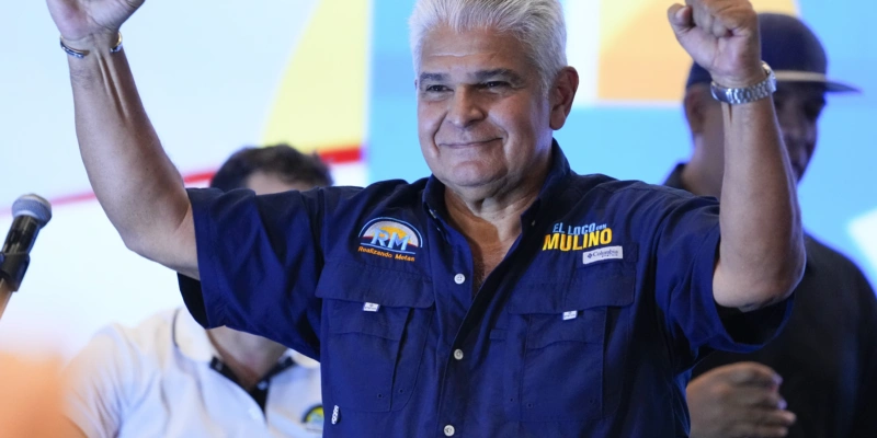 Fokus Kanal: Panamas neuer Präsident Jose Raul Mulino kündigte den Bau von neuen Wasserreservoiren an, um den Schiffsverkehr aufrechtzuerhalten. Foto: Matias Delacroix (Keystone)