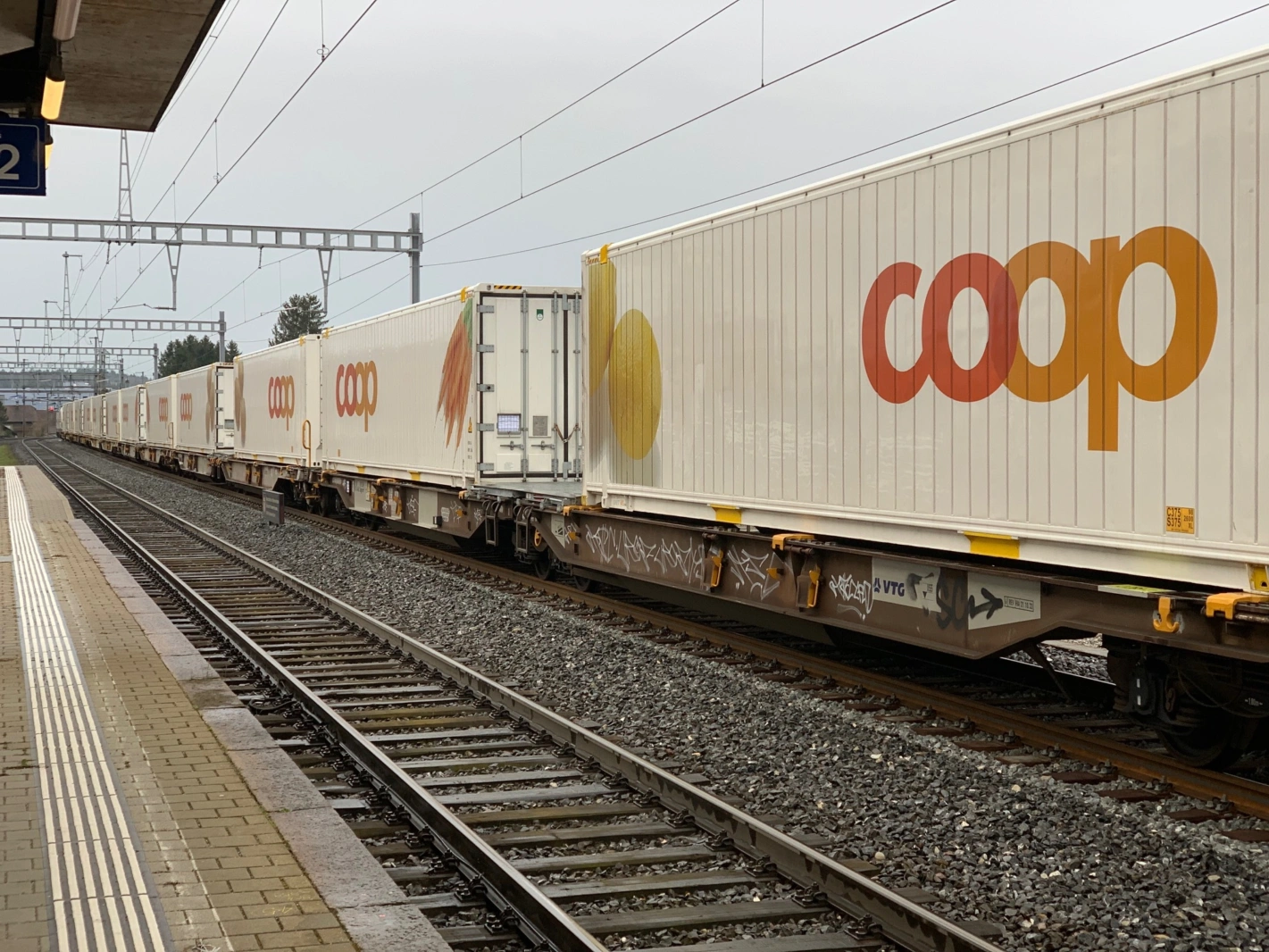 Inzwischen erfolgen mehr als zwei Drittel der nationalen Warentransporte von Coop auf der Schiene. Foto: msk