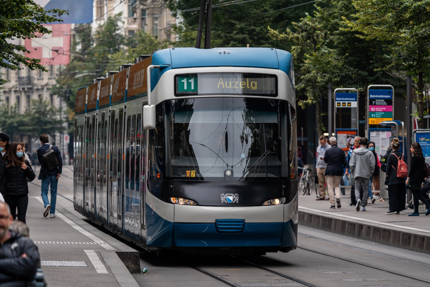 Die Verkehrsbetriebe Zürich transportierten 2023 mehr Menschen, haben aber gegenüber der Zeit vor Corona noch Aufholbedarf. Foto: Marco Zangger (20 Minuten)